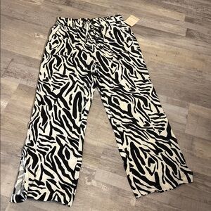 NWT Calligraphie Black & white 100% Linen wide leg pants w-pockets Size: large